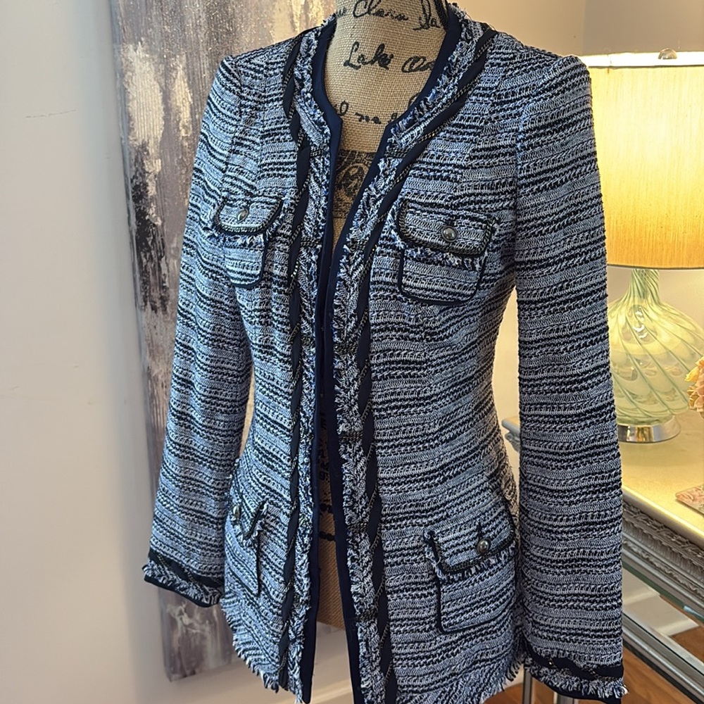 WHBM Chain Boucle Tweed Fringe Luxury Designer Like blue white jacket blazer 2